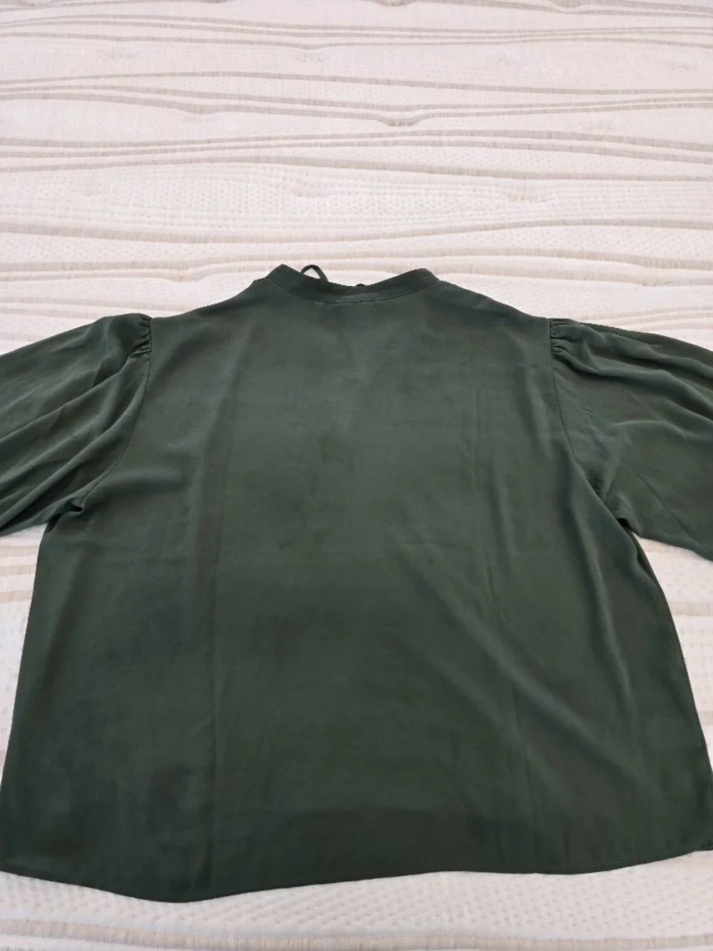 Loft Women's Dark Green Blouse W String-tie Neck Style & Puff Sleeves - Large